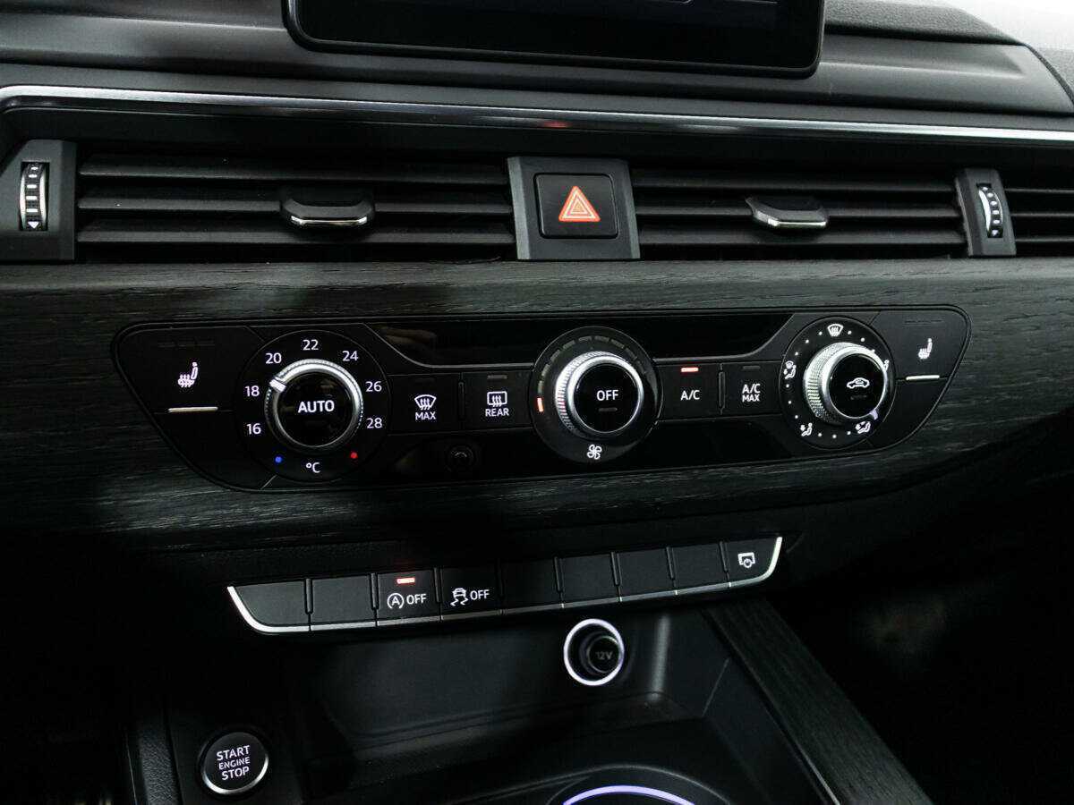 Audi A4, 2017 Фото №17