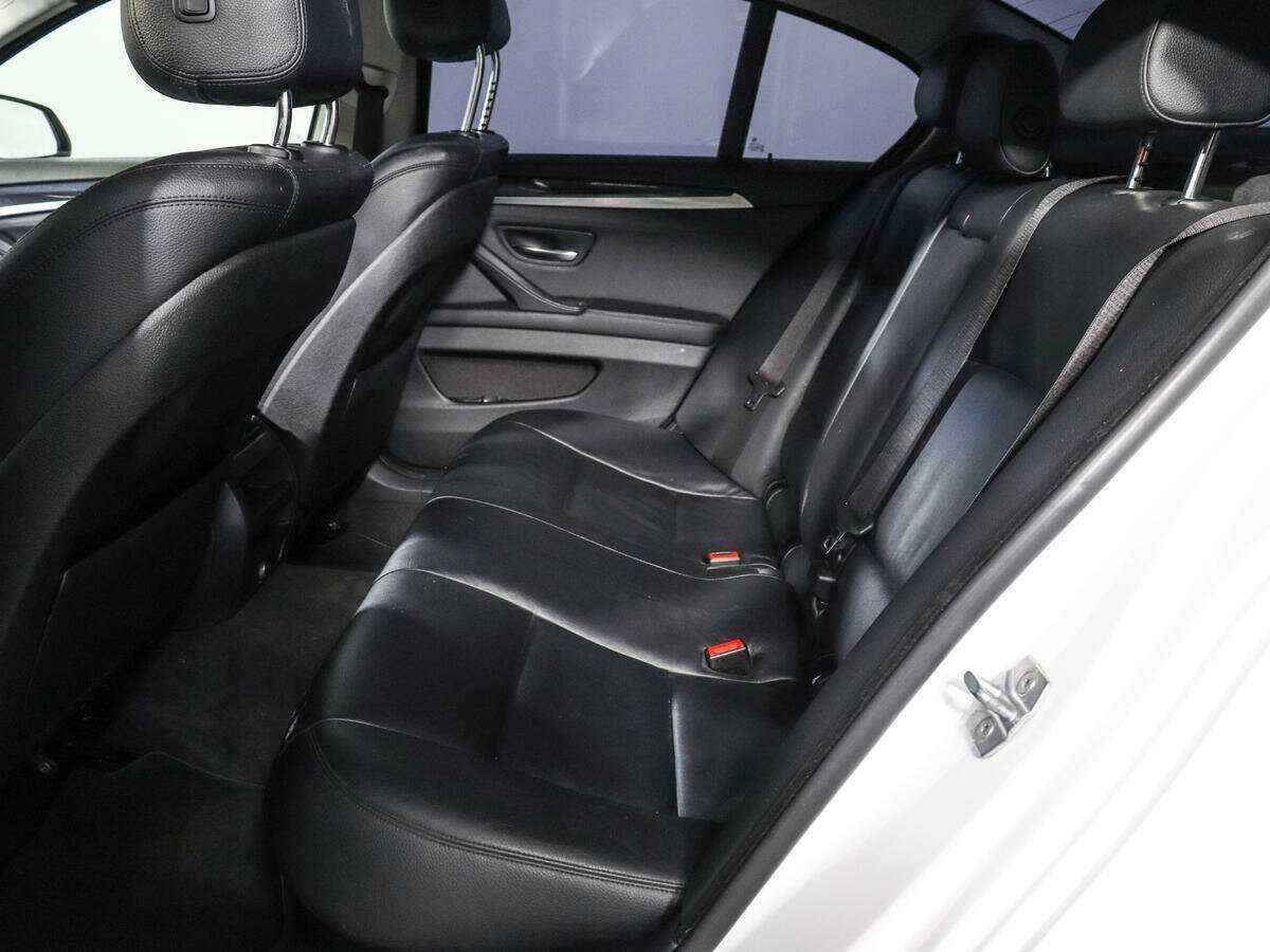 BMW 5 серии 520i, 2014 Фото №8