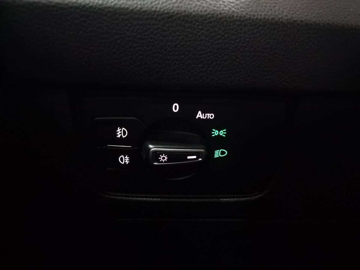 Volkswagen Passat, 2015 Фото №13