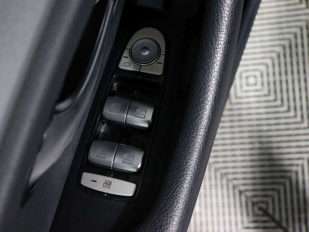 Mercedes-Benz E-Класс 200 d, 2019 Фото №14