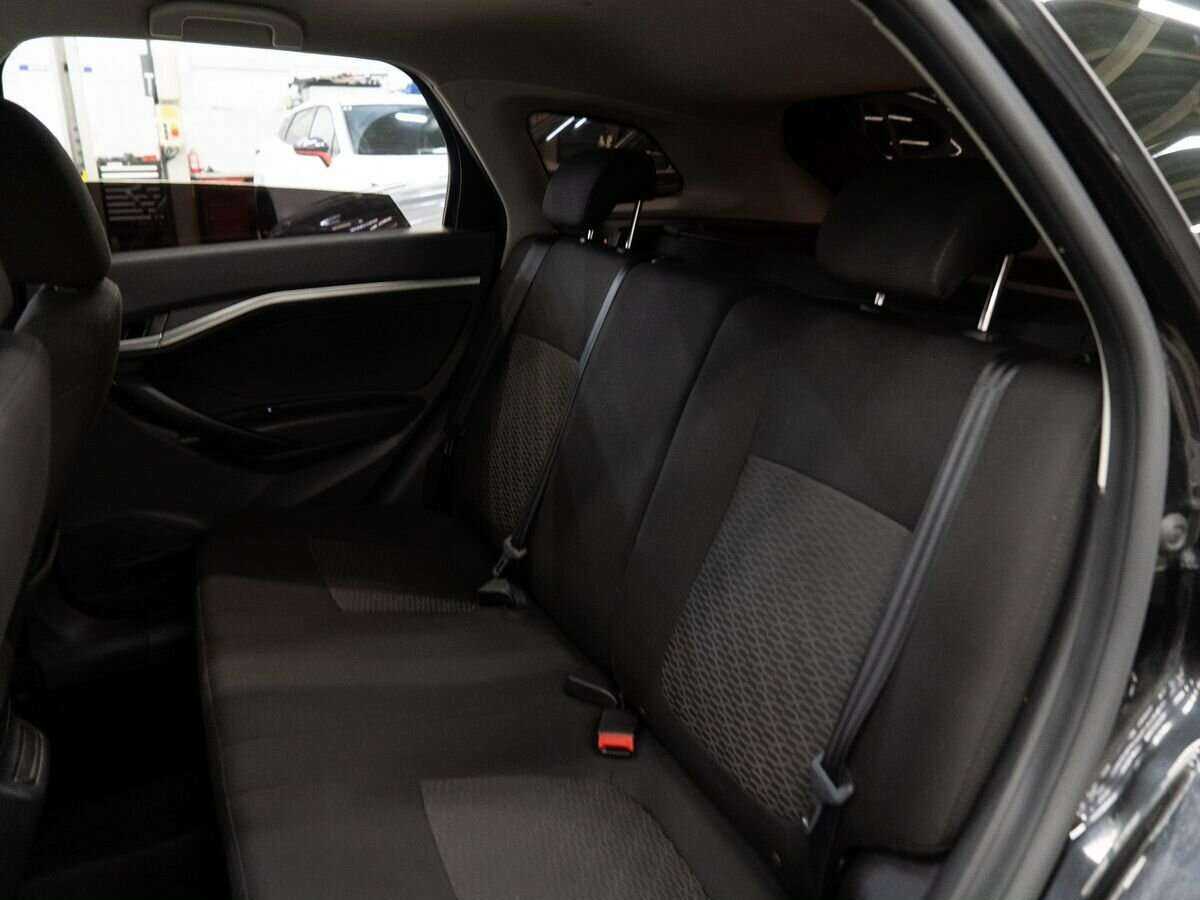 Lada (ВАЗ) Vesta SW, 2020 Фото №7