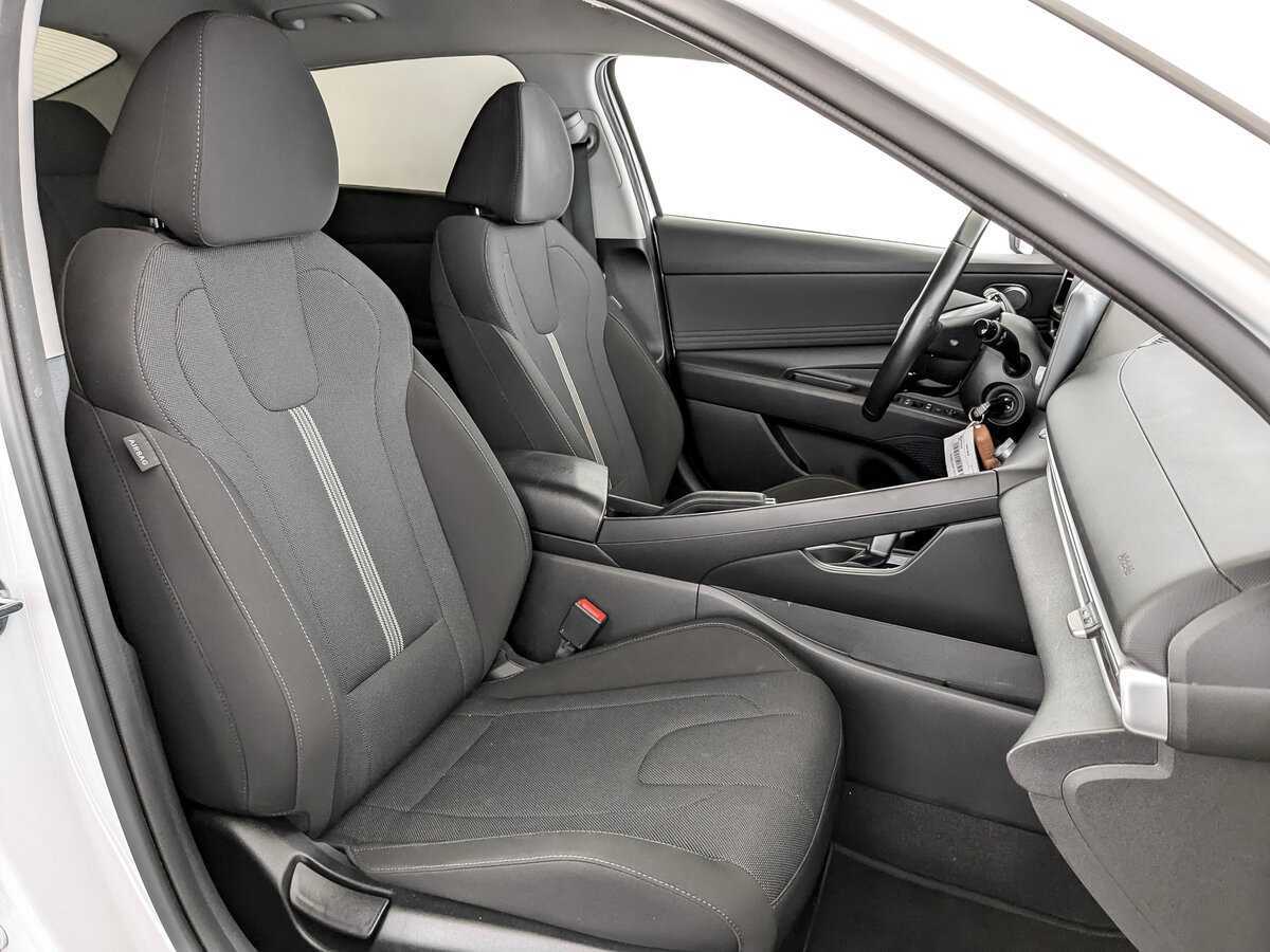 Hyundai Elantra, 2021 Фото №21