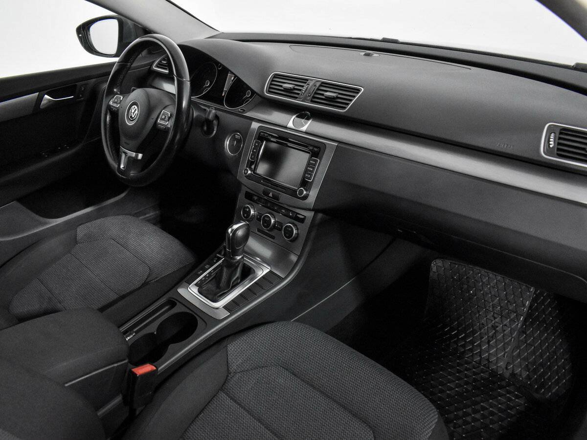 Volkswagen Passat, 2012 Фото №13