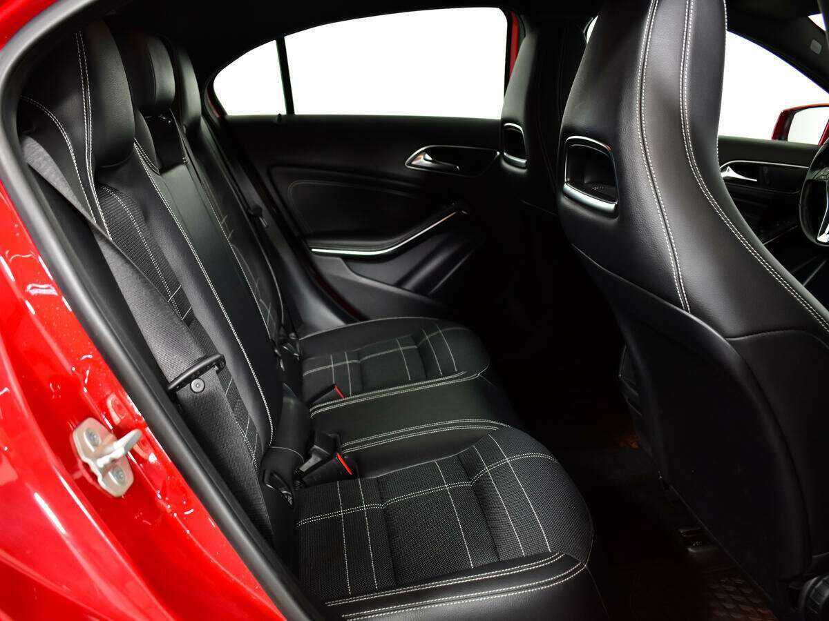 Mercedes-Benz A-Класс 180, 2013 Фото №10