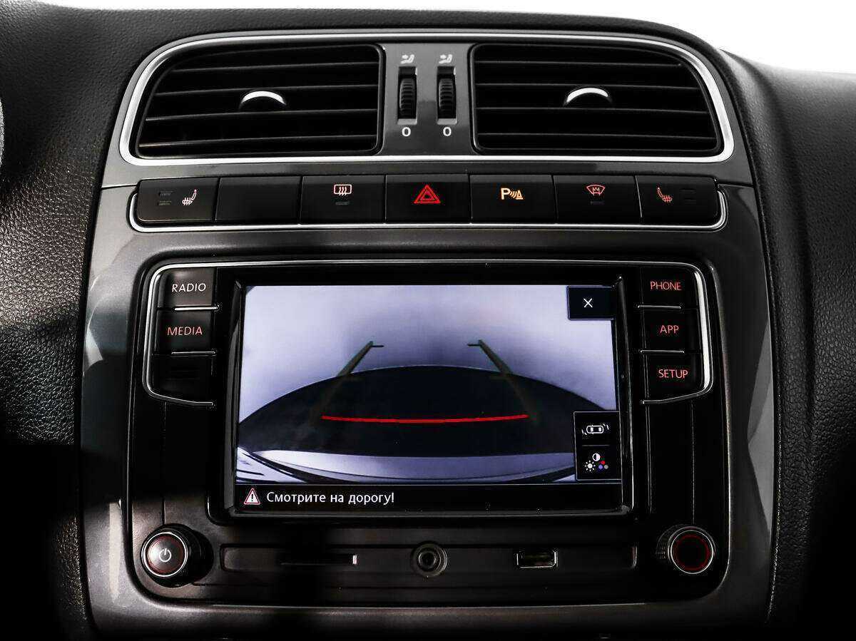 Volkswagen Polo, 2018 Фото №16