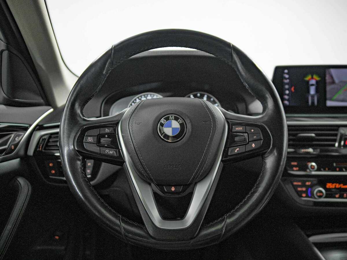 BMW 5 серии 520d xDrive, 2018 Фото №8