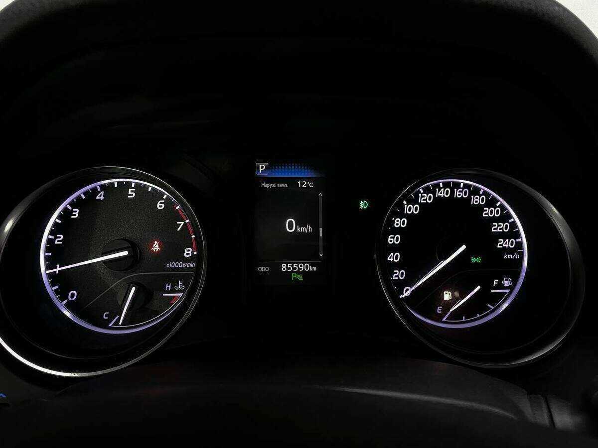 Toyota Camry, 2018 Фото №10