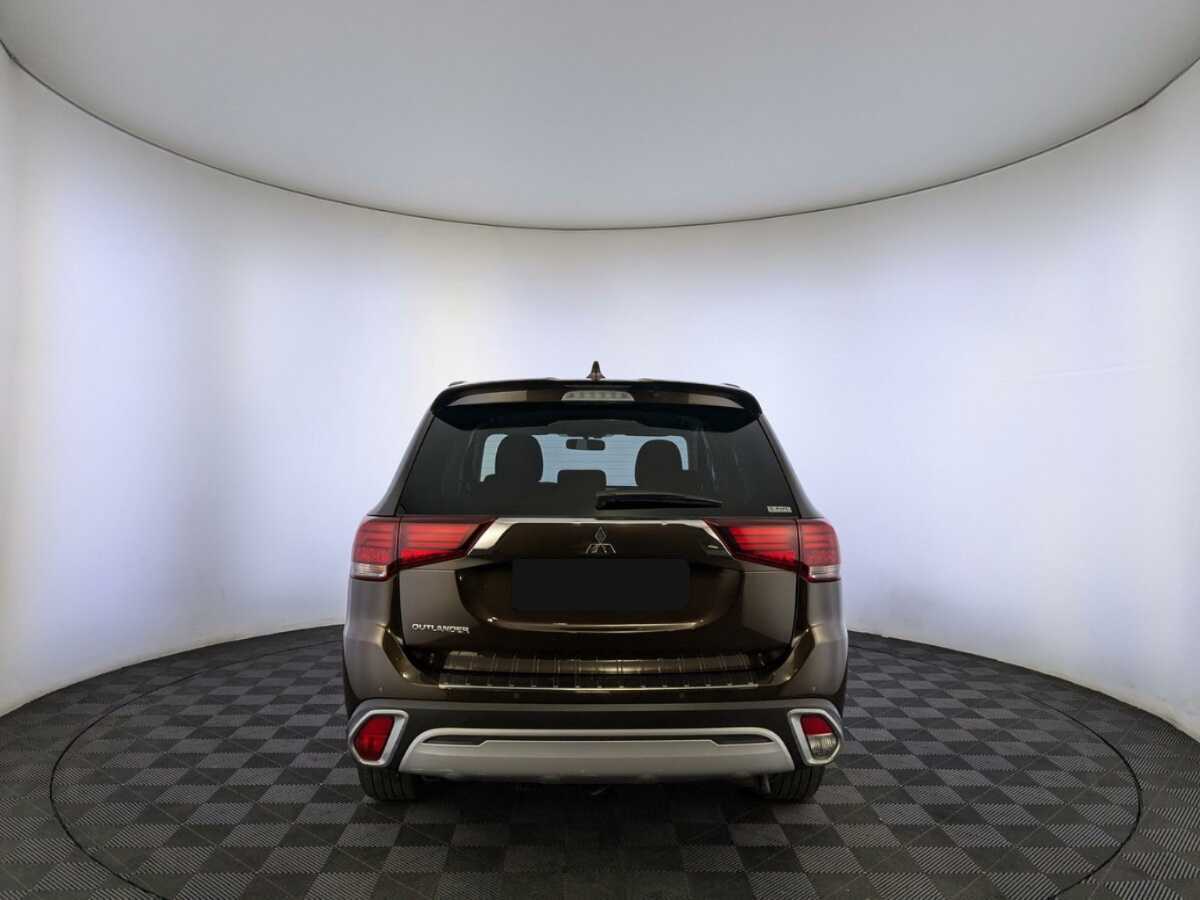 Mitsubishi Outlander, 2022 Фото №6