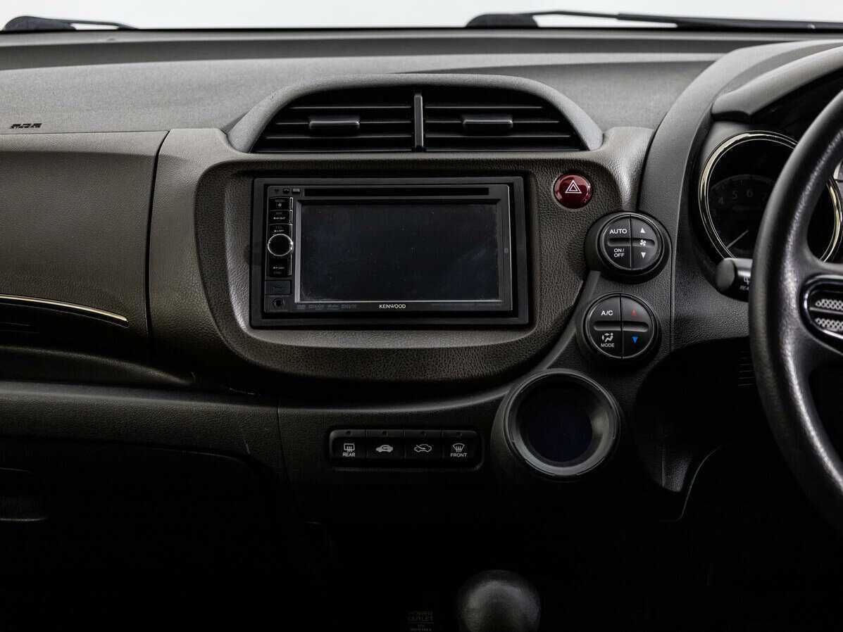 Honda Fit Shuttle, 2013 Фото №14