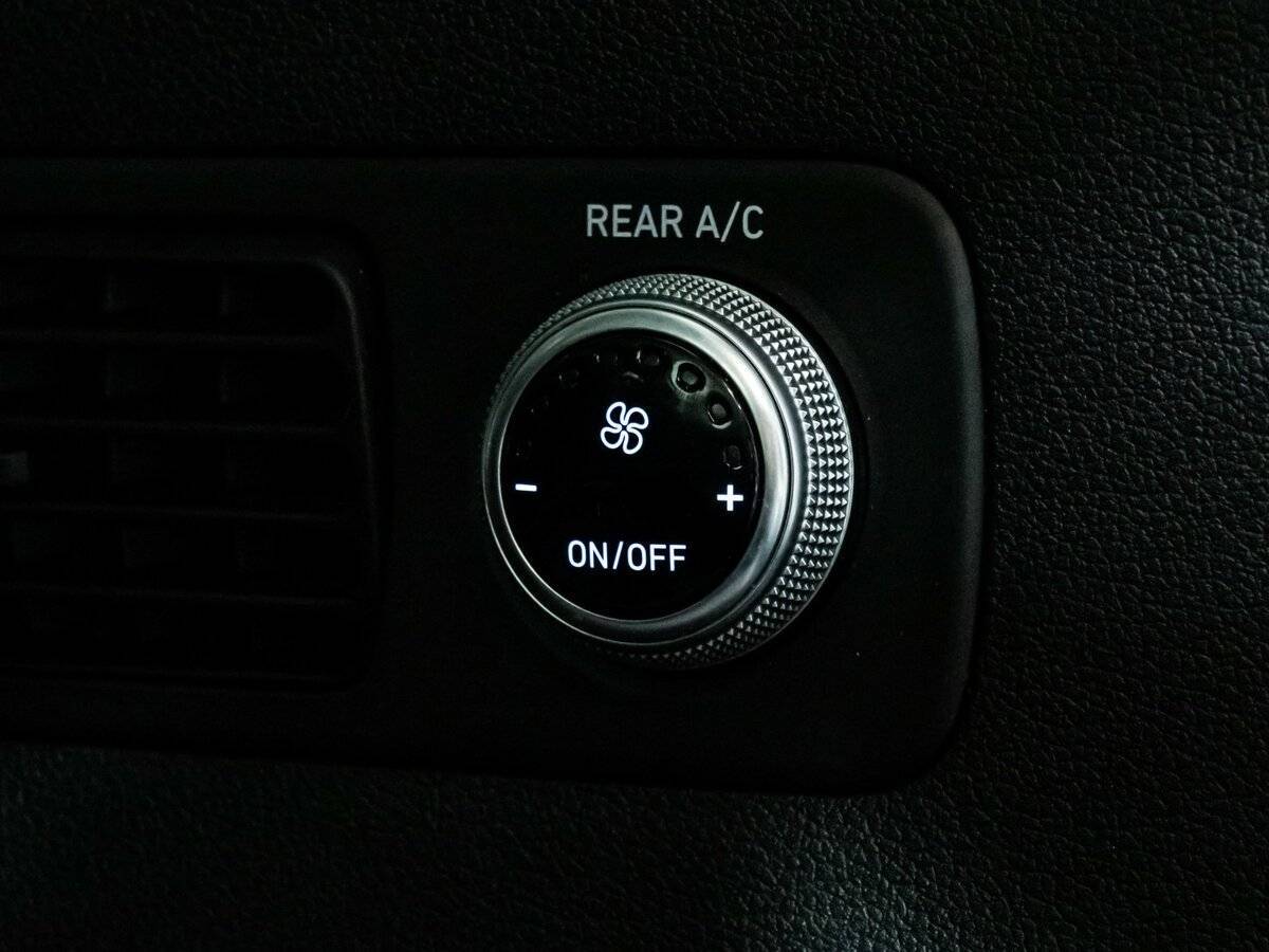 Hyundai Santa Fe, 2018 Фото №19