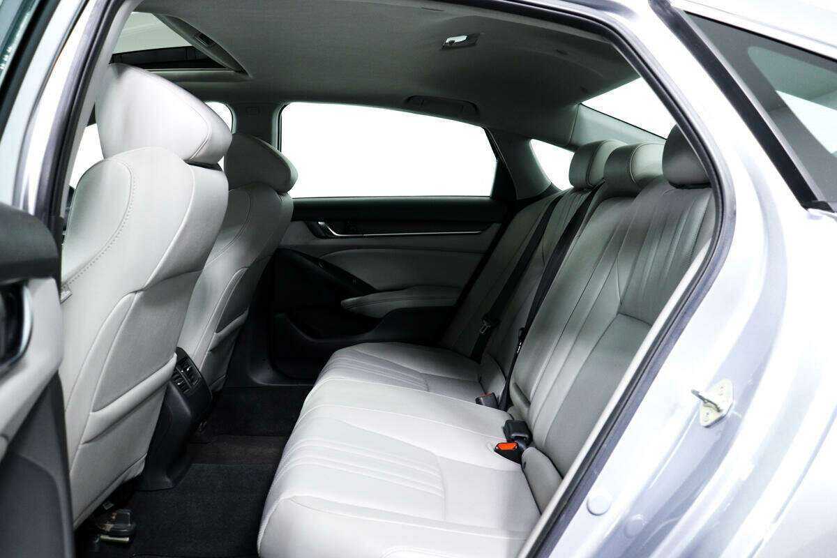 Honda Accord, 2018 Фото №12