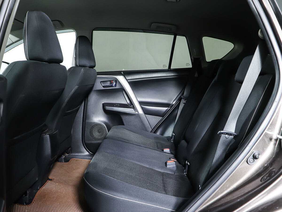 Toyota RAV4, 2019 Фото №12