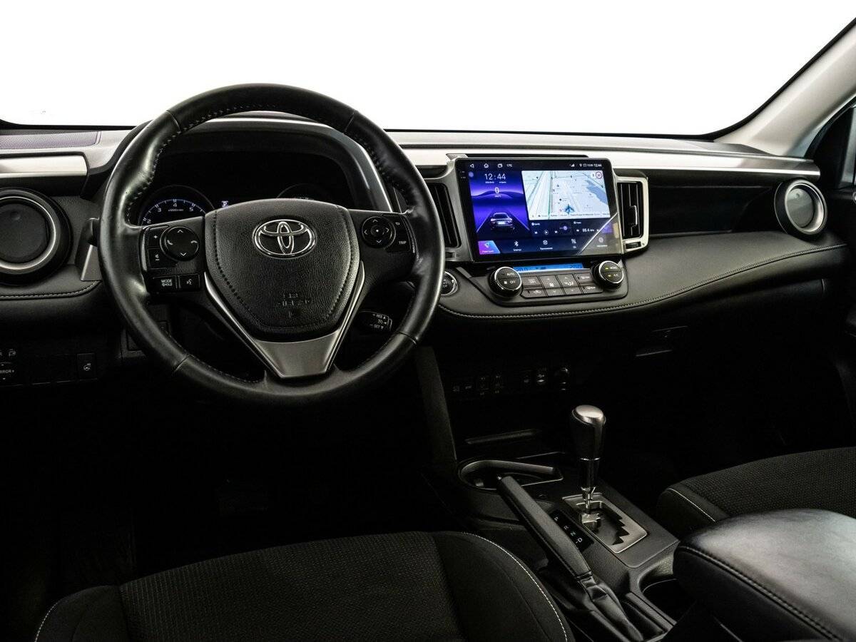 Toyota RAV4, 2018 Фото №9
