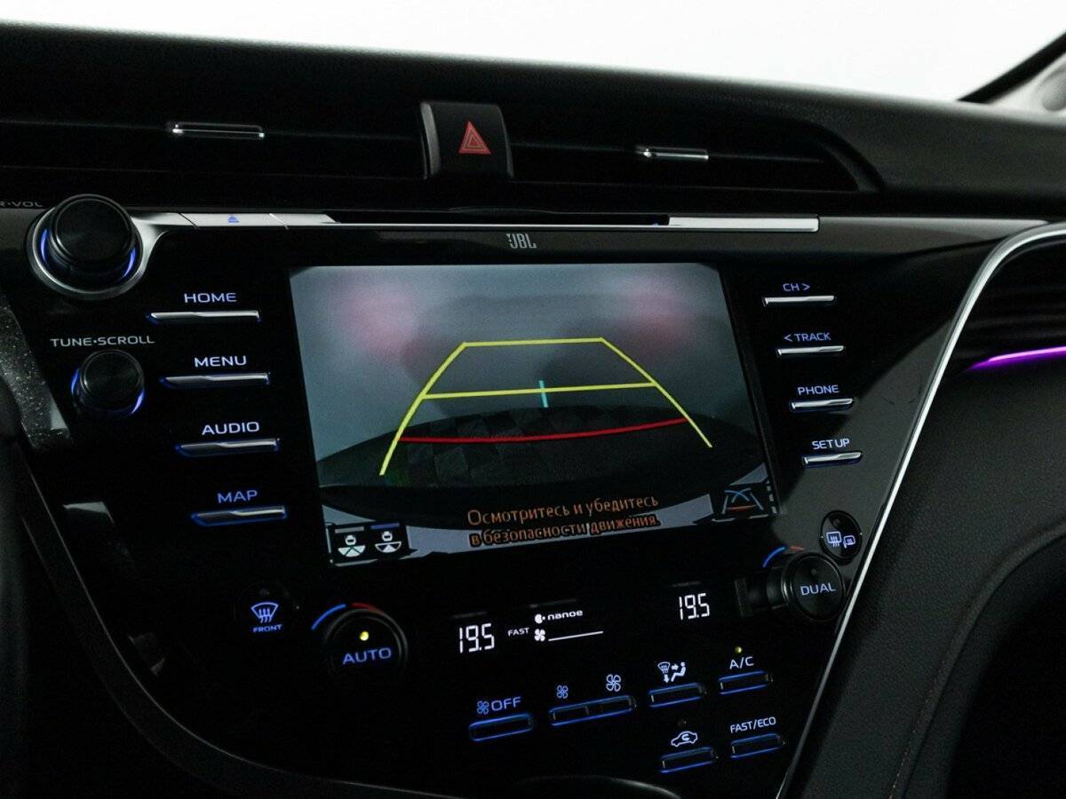 Toyota Camry, 2018 Фото №16