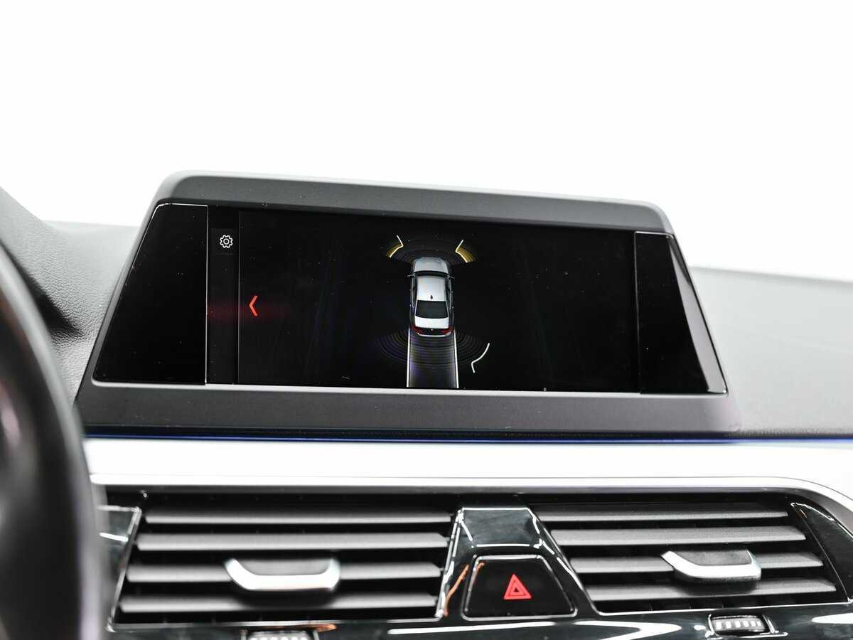 BMW 5 серии 520d xDrive, 2017 Фото №10