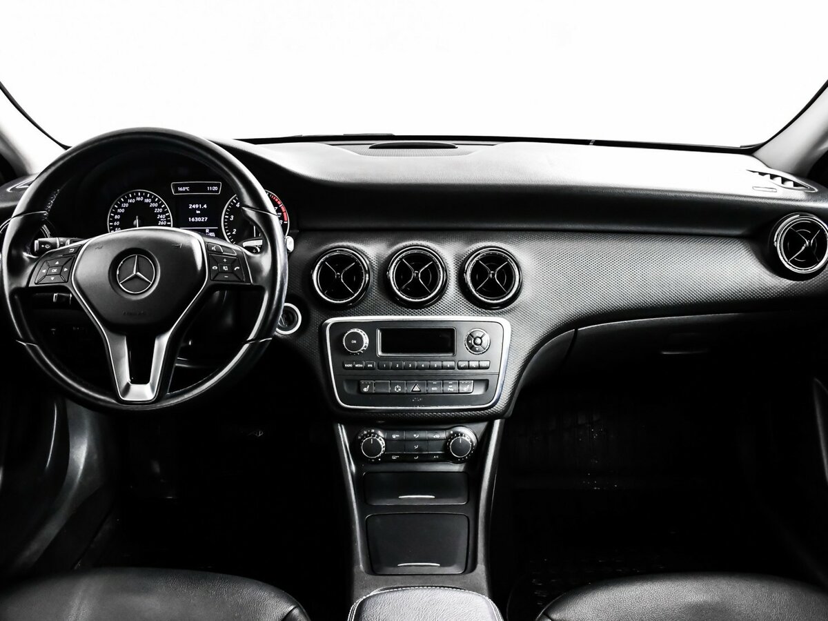 Mercedes-Benz A-Класс 180 III (W176), 2013 Фото №10