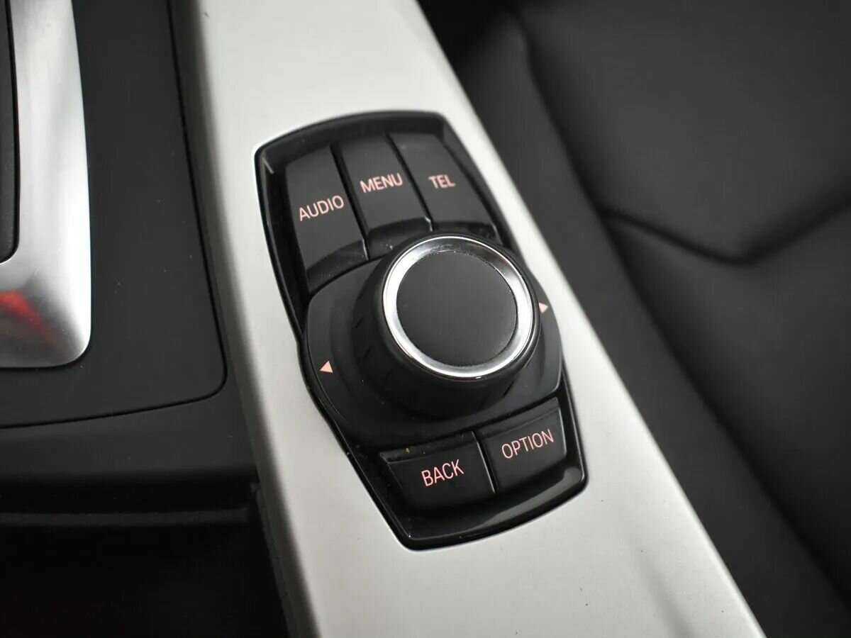 BMW 3 серии 316i, 2014 Фото №12