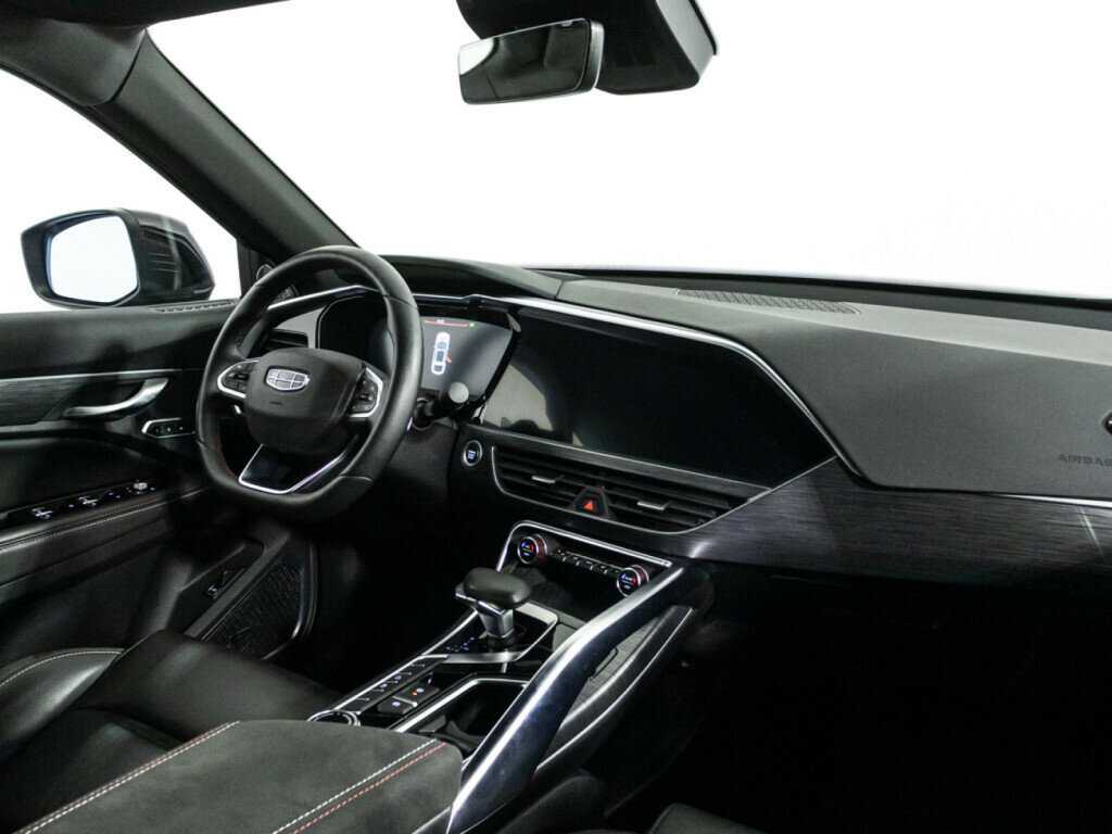 Geely Tugella, 2022 Фото №9