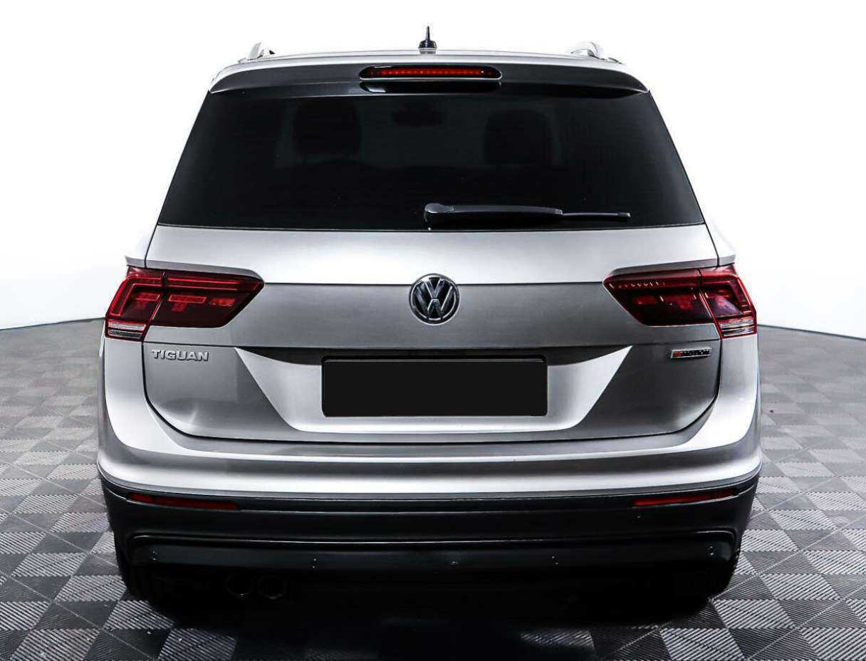 Volkswagen Tiguan, 2019 Фото №6