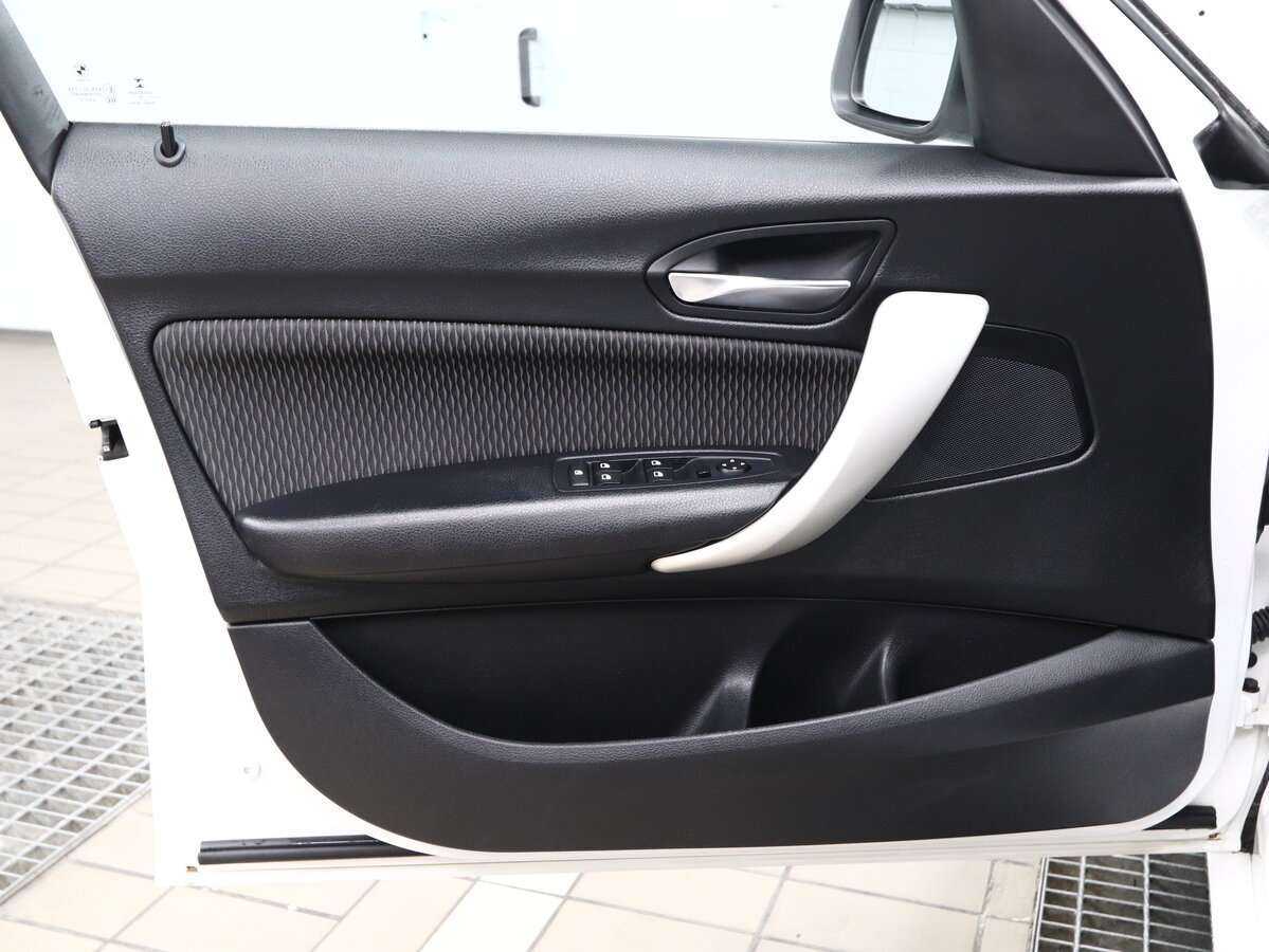 BMW 1 серии 118i, 2016 Фото №8