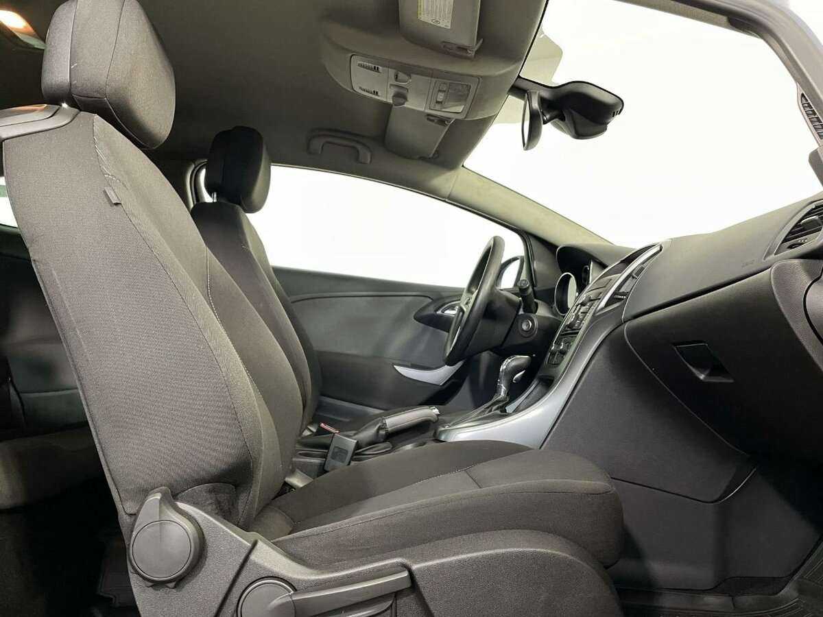 Opel Astra GTC, 2013 Фото №14