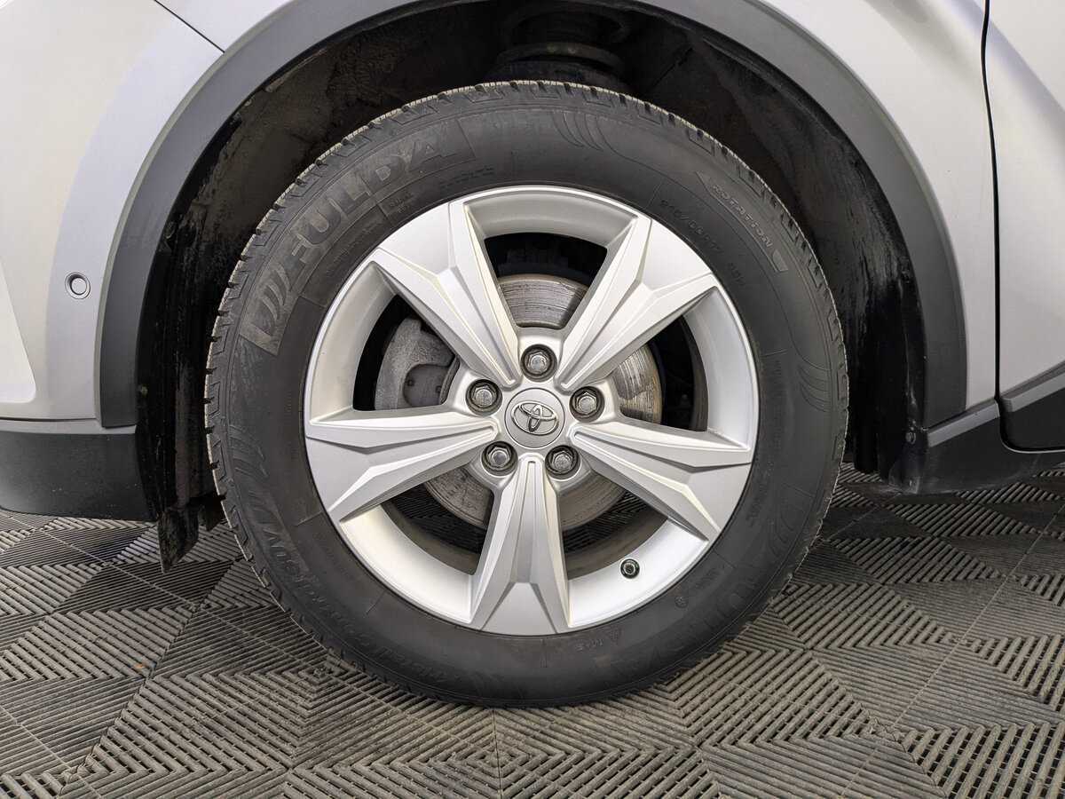 Toyota C-HR, 2017 Фото №12