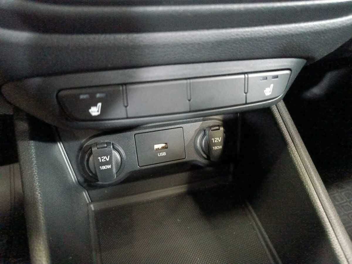 Hyundai Accent, 2023 Фото №15