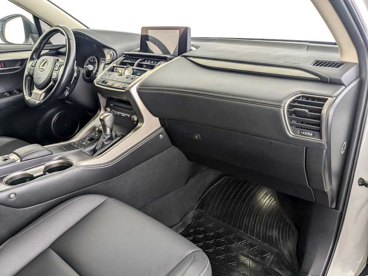 Lexus NX 200, 2018 Фото №11