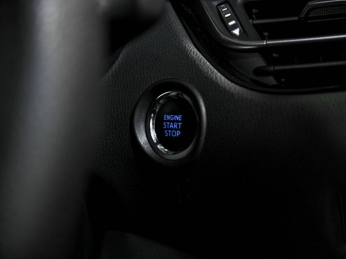 Toyota C-HR, 2020 Фото №11