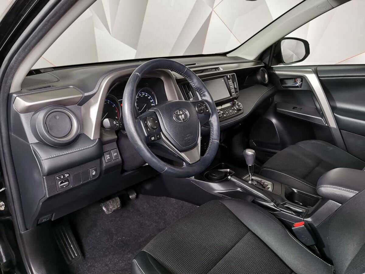 Toyota RAV4, 2018 Фото №14