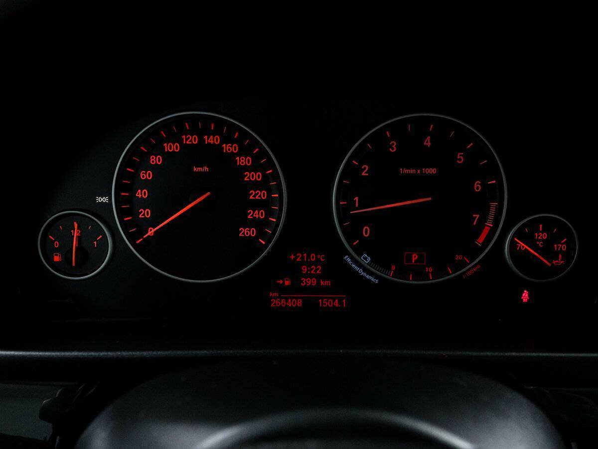 BMW 5 серии 528i, 2012 Фото №11