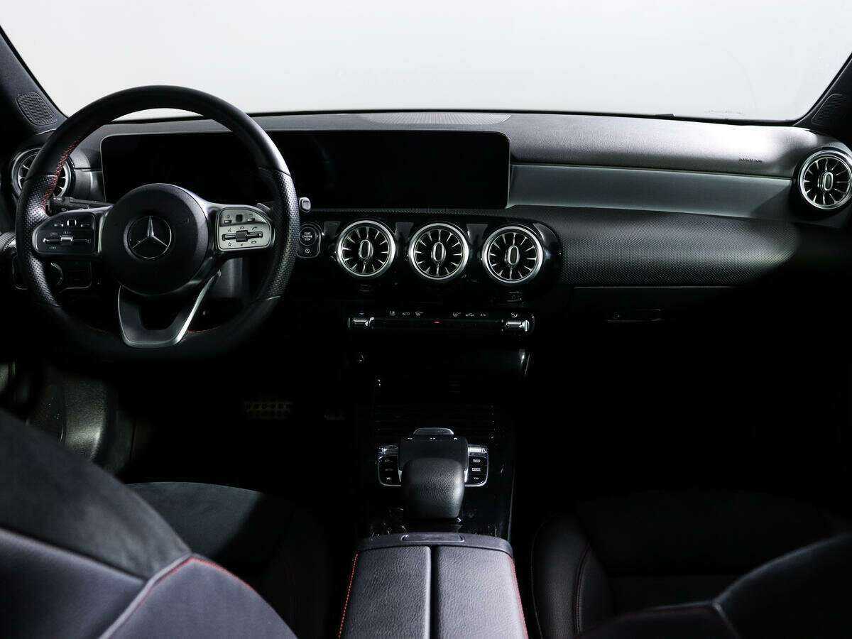 Mercedes-Benz A-Класс 200, 2019 Фото №12