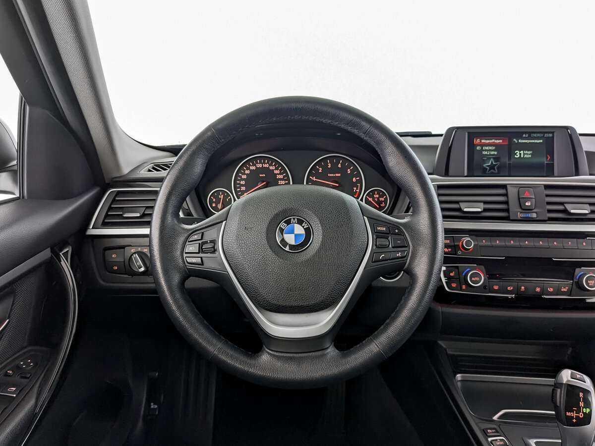 BMW 3 серии 318i, 2018 Фото №21
