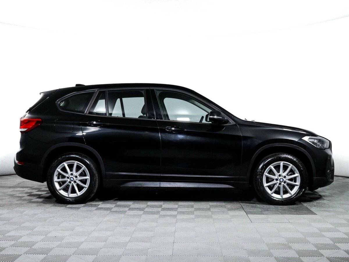 BMW X1 18i sDrive, 2021 Фото №4