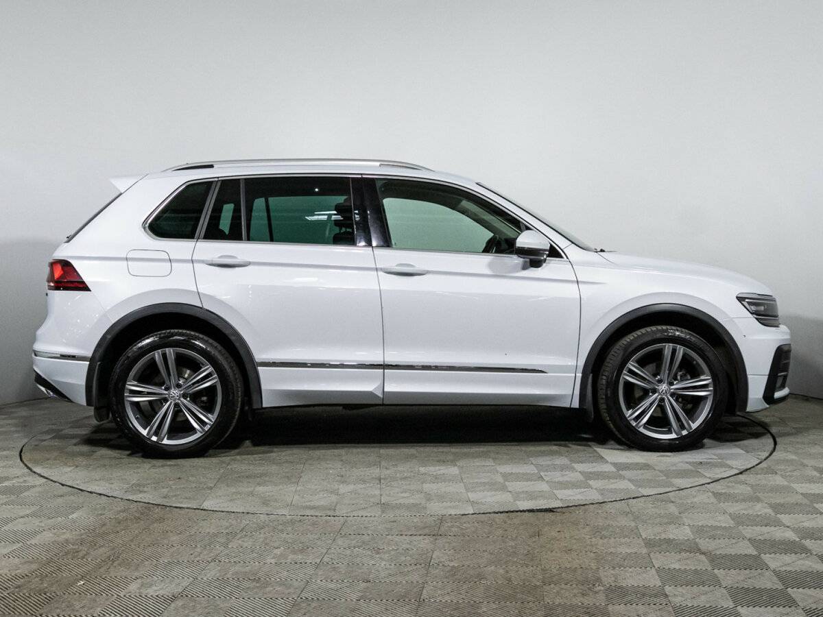 Volkswagen Tiguan, 2019 Фото №4