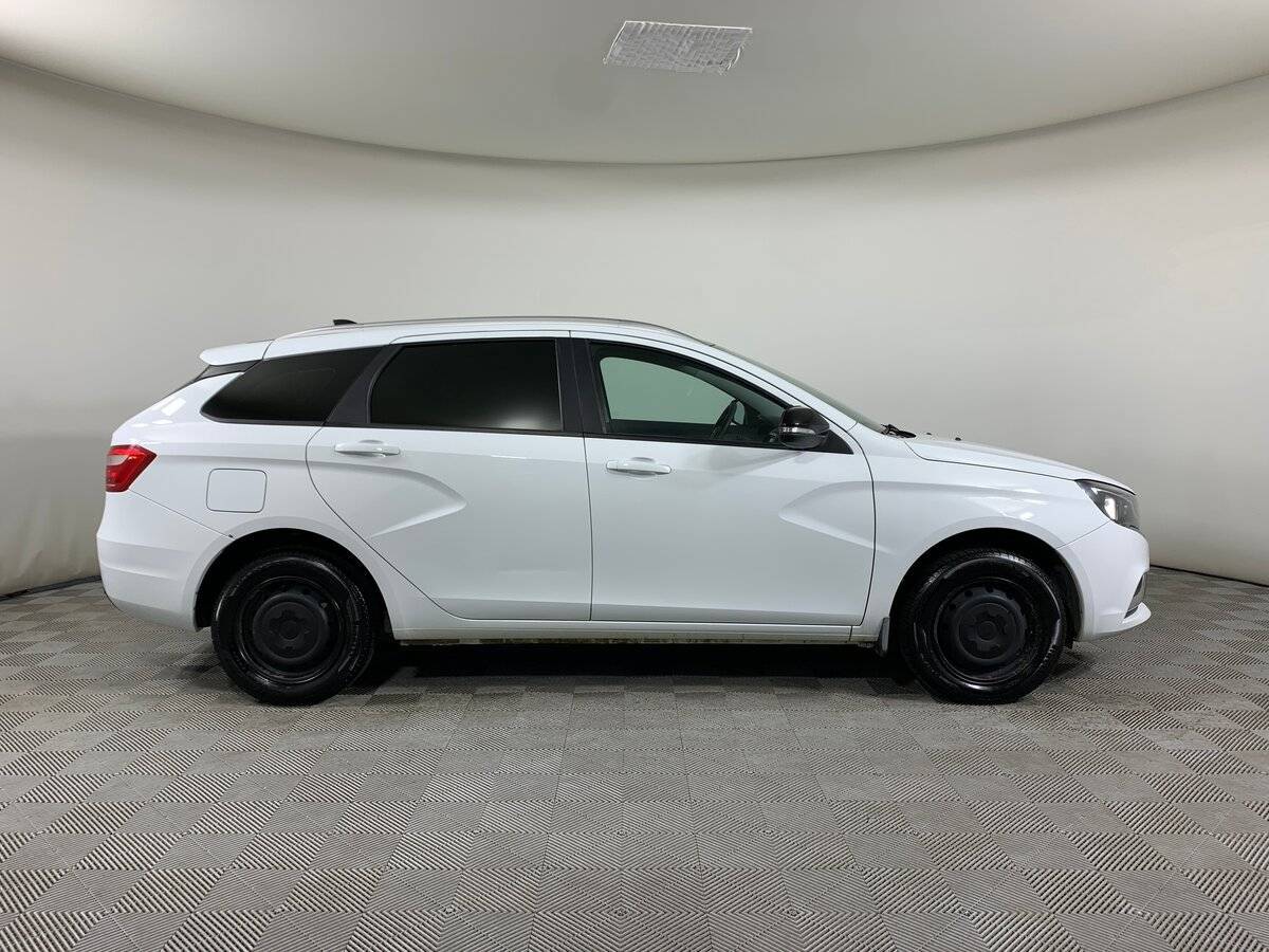 Lada (ВАЗ) Vesta SW, 2021 Фото №4