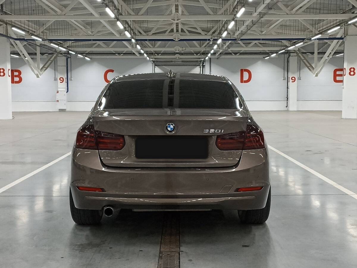 BMW 3 серии 320i, 2013 Фото №6