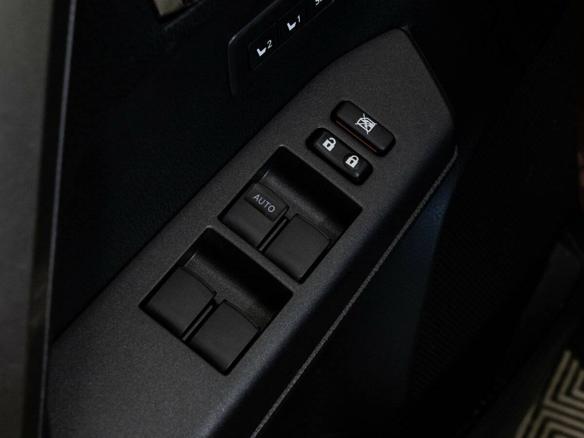 Toyota RAV4, 2019 Фото №18