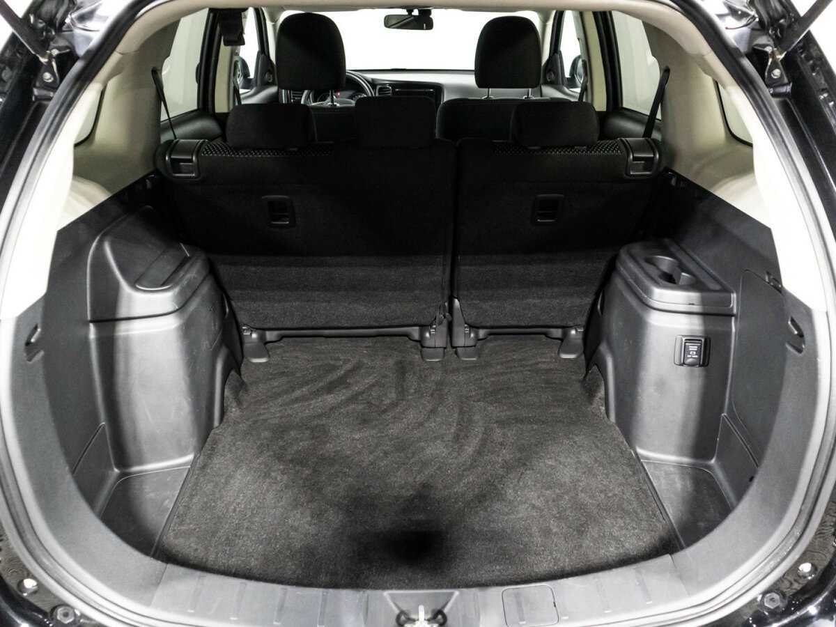 Mitsubishi Outlander, 2018 Фото №15