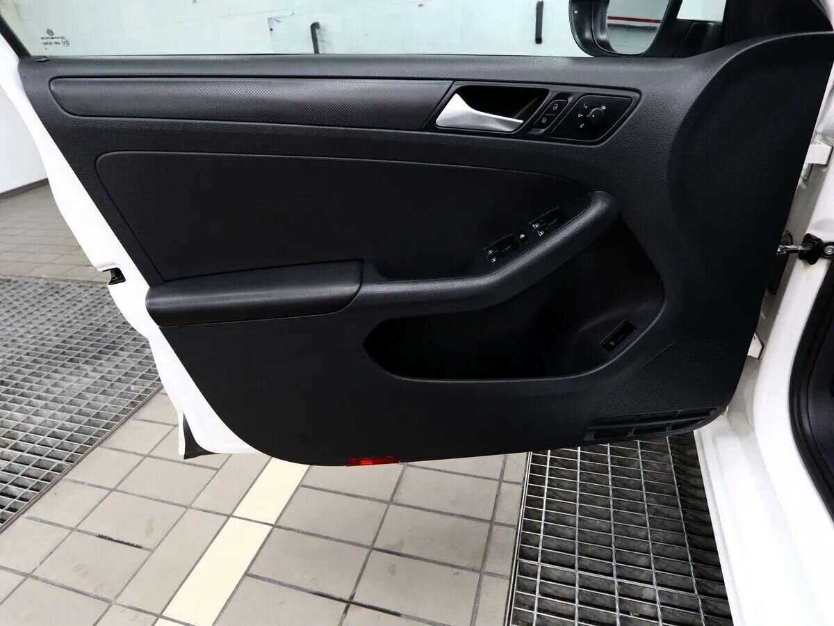 Volkswagen Jetta, 2013 Фото №12