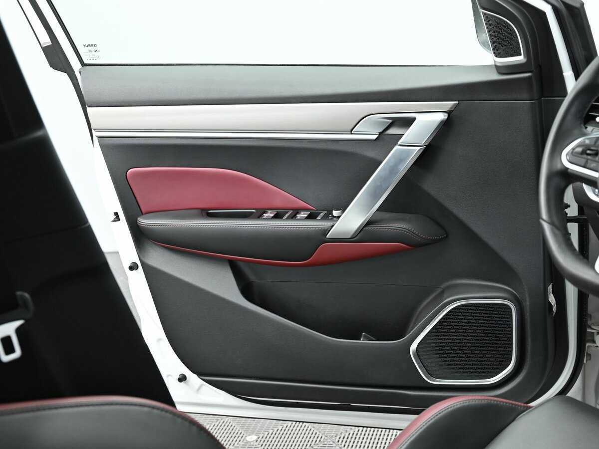 Geely Coolray, 2022 Фото №9