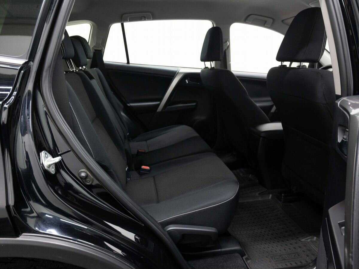 Toyota RAV4, 2017 Фото №11