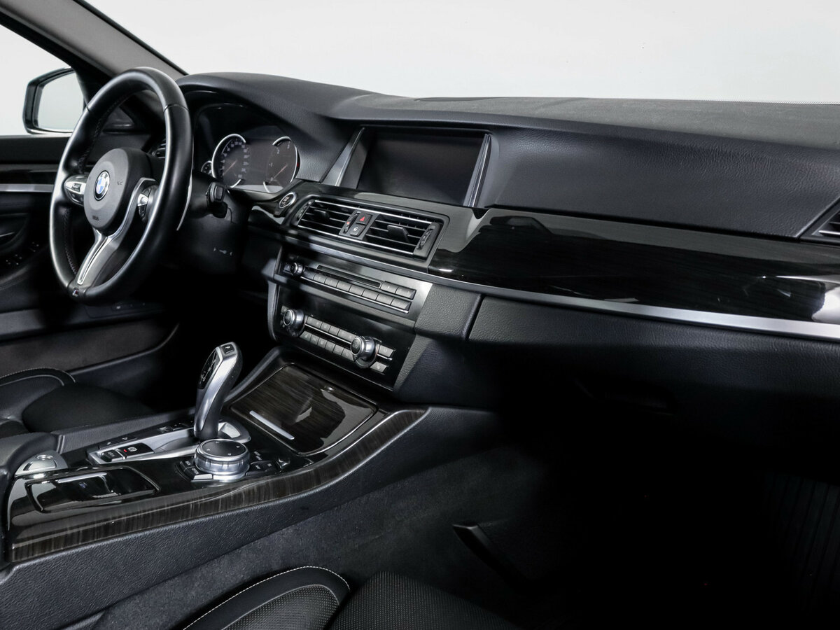 BMW 5 серии 530d xDrive VI (F10/F11/F07) Рестайлинг, 2016 Фото №7