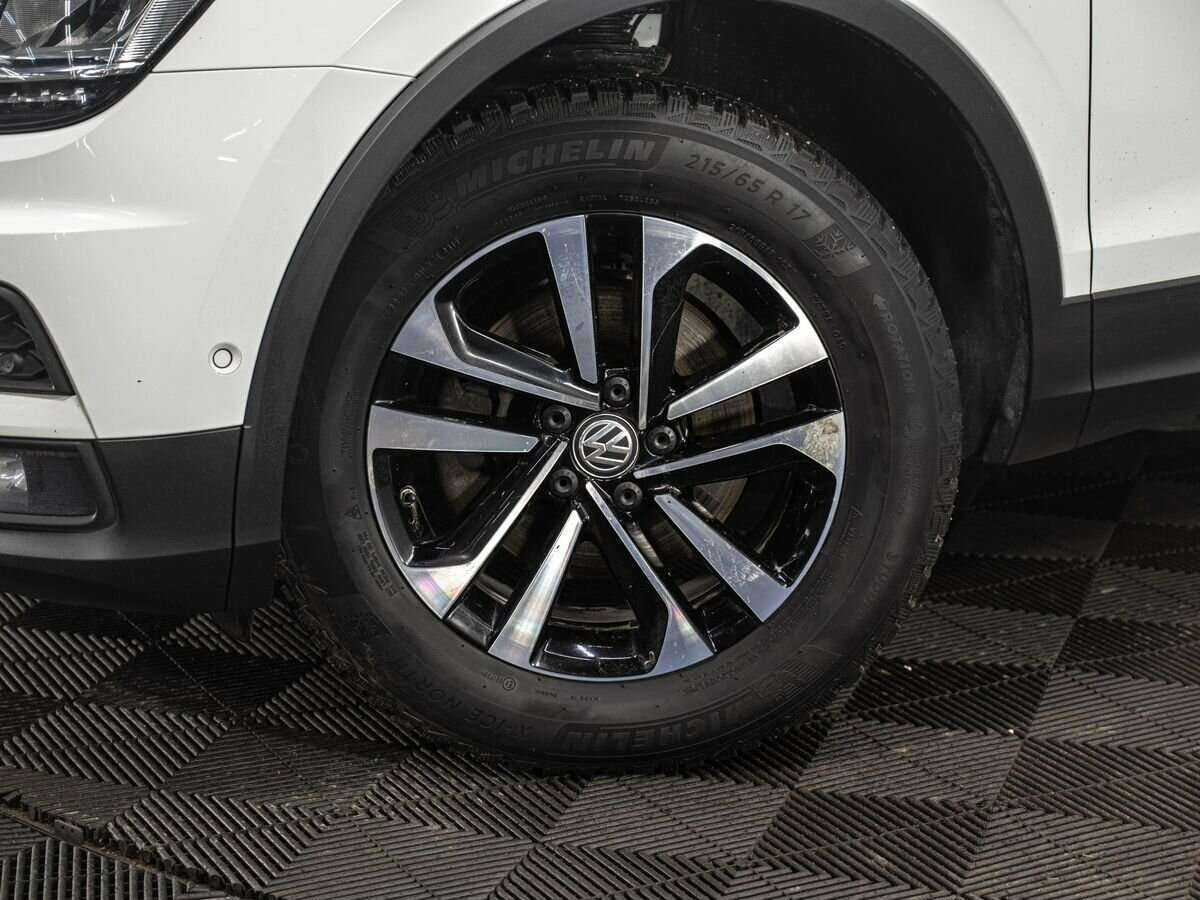 Volkswagen Tiguan, 2019 Фото №9