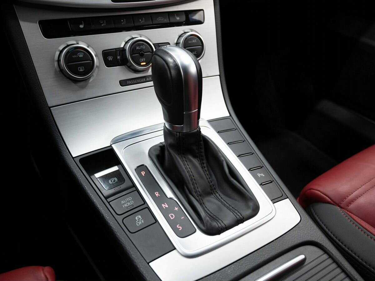 Volkswagen Passat CC, 2014 Фото №23