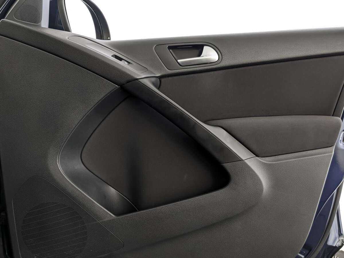 Volkswagen Tiguan, 2015 Фото №21