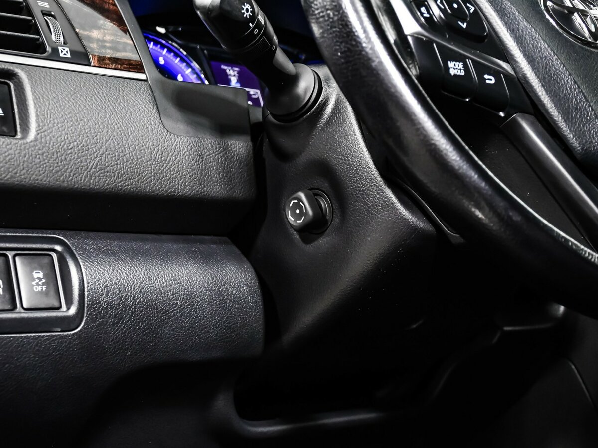 Toyota Camry VII (XV50) Рестайлинг, 2016 Фото №14