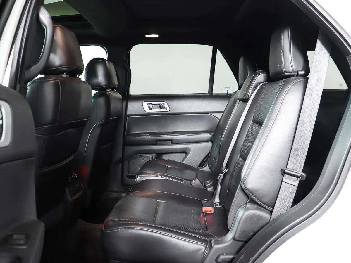 Ford Explorer, 2012 Фото №12
