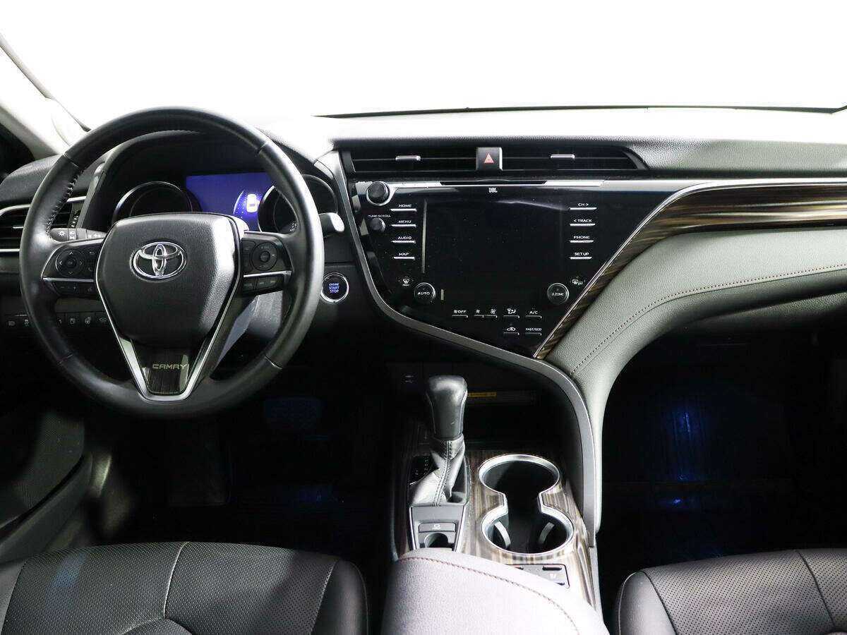Toyota Camry, 2018 Фото №10