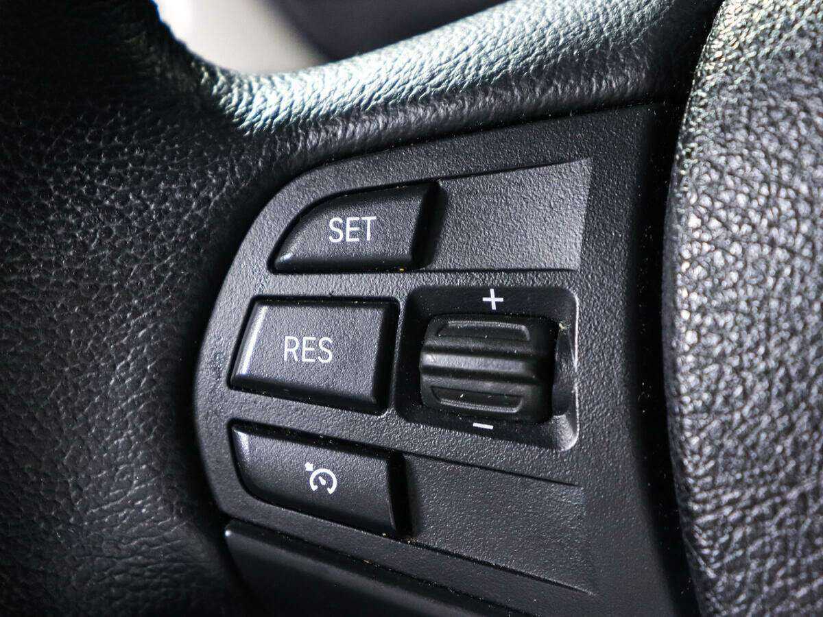 BMW 3 серии 320i, 2016 Фото №14